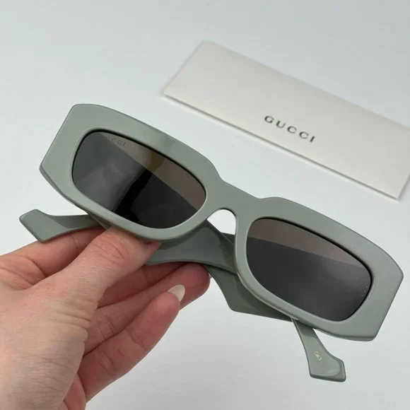 Gucci | Accessories | Gucci Gg426s 04 Brand New Sunglasses  display picture 2